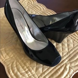 Black patent leather wedge heel shoes